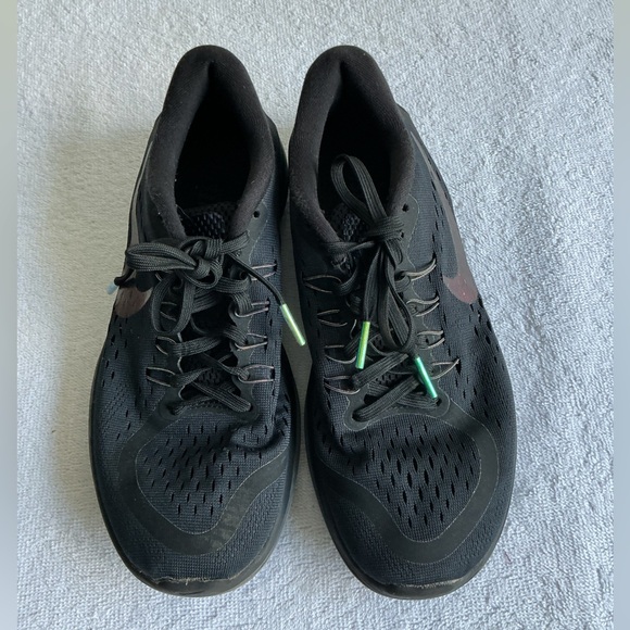 Nike Black and Blue Women's Shoes Sz 7.5 - Picture 8 of 13